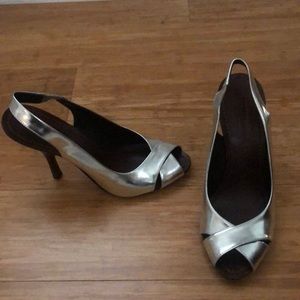 BCBGMaxAzria silver heels 7.5